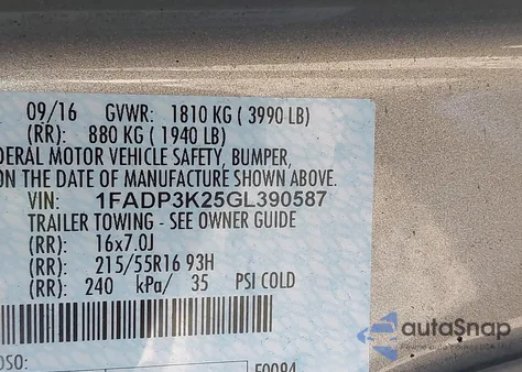 2016 Ford Focus Se z USA, uszkodzony, nr VIN 1FADP3K25GL390587